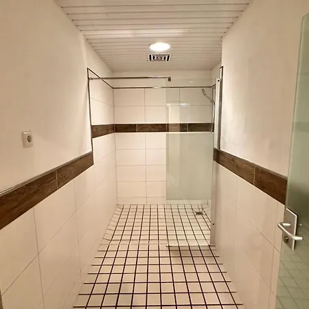 Отель Smart B&b1 Bb1 117 *